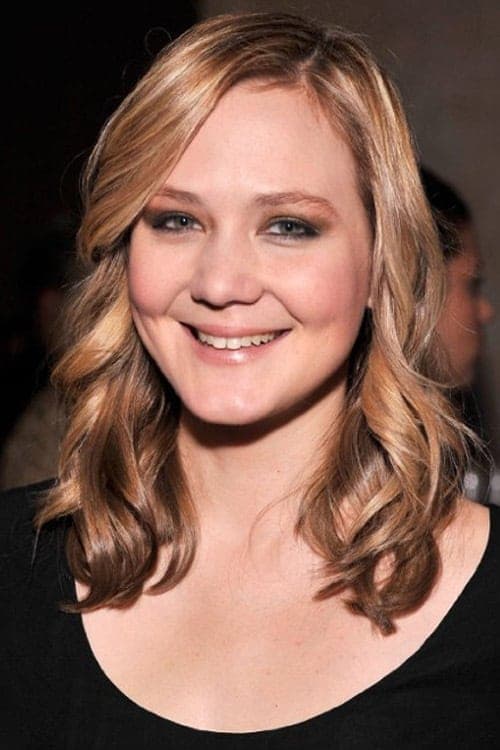 Louisa Krause Profile Photo