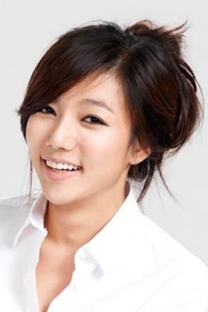 Lee Chae-young Profile Photo