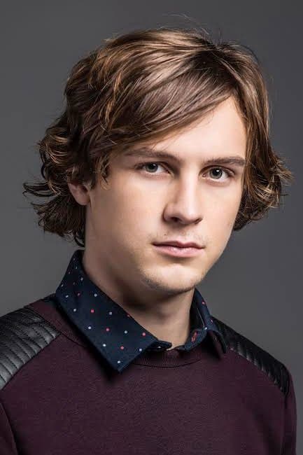 Logan Miller Profile Photo