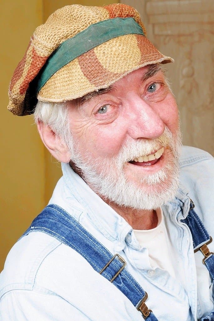 Lowell Landes Profile Photo