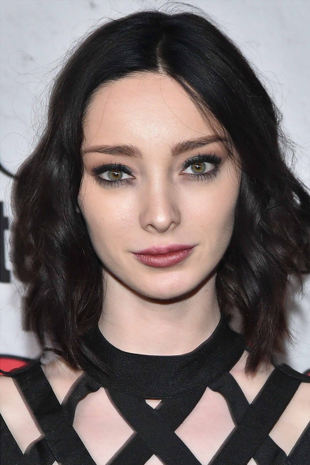 Emma Dumont Profile Photo