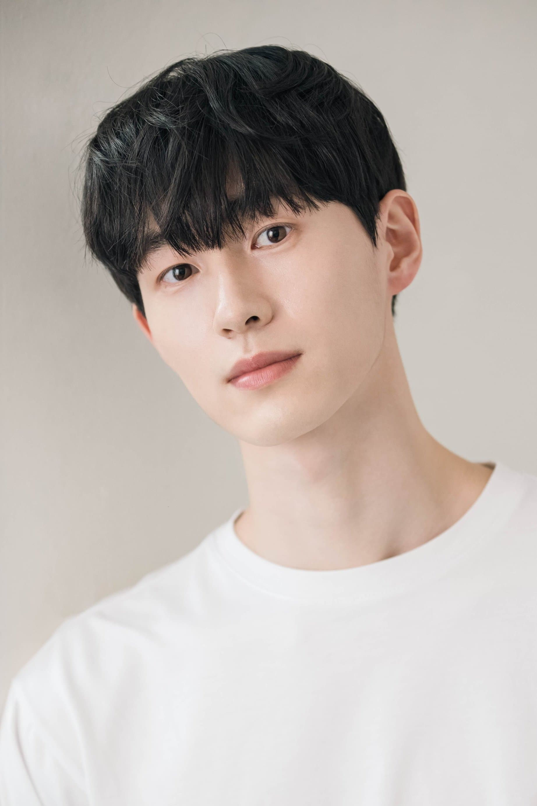 Kim Ho-young Profile Photo