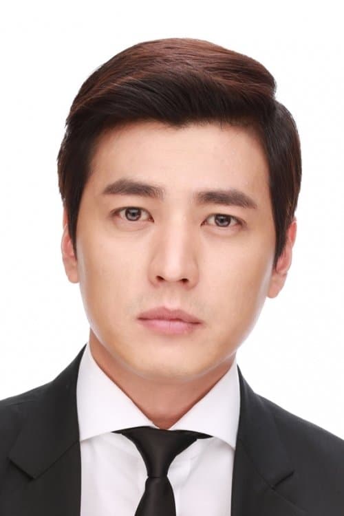 Lee In Profile Photo