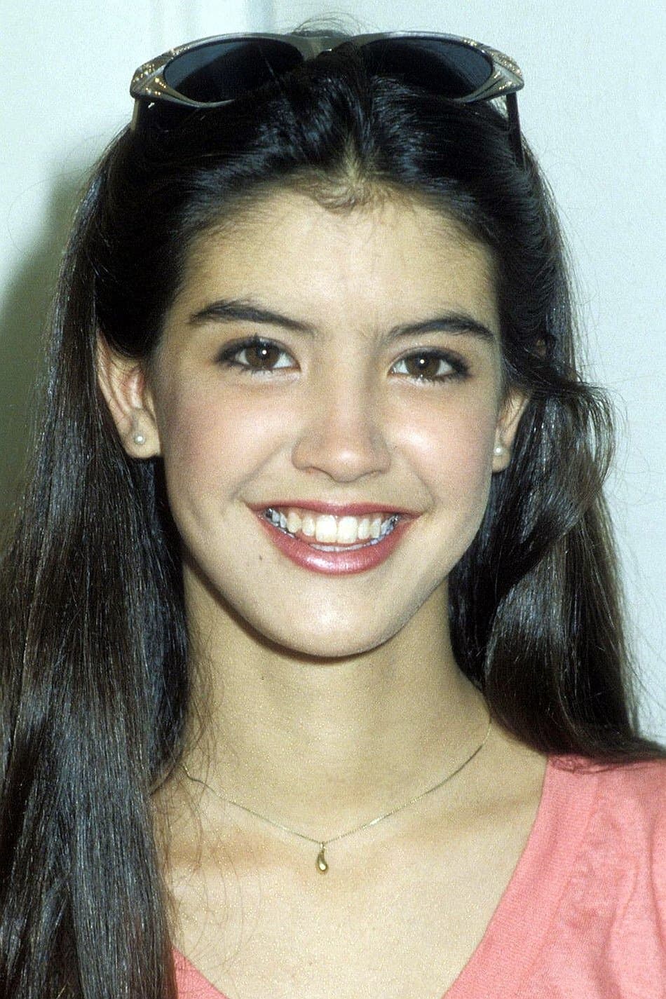 Phoebe Cates Profile Photo