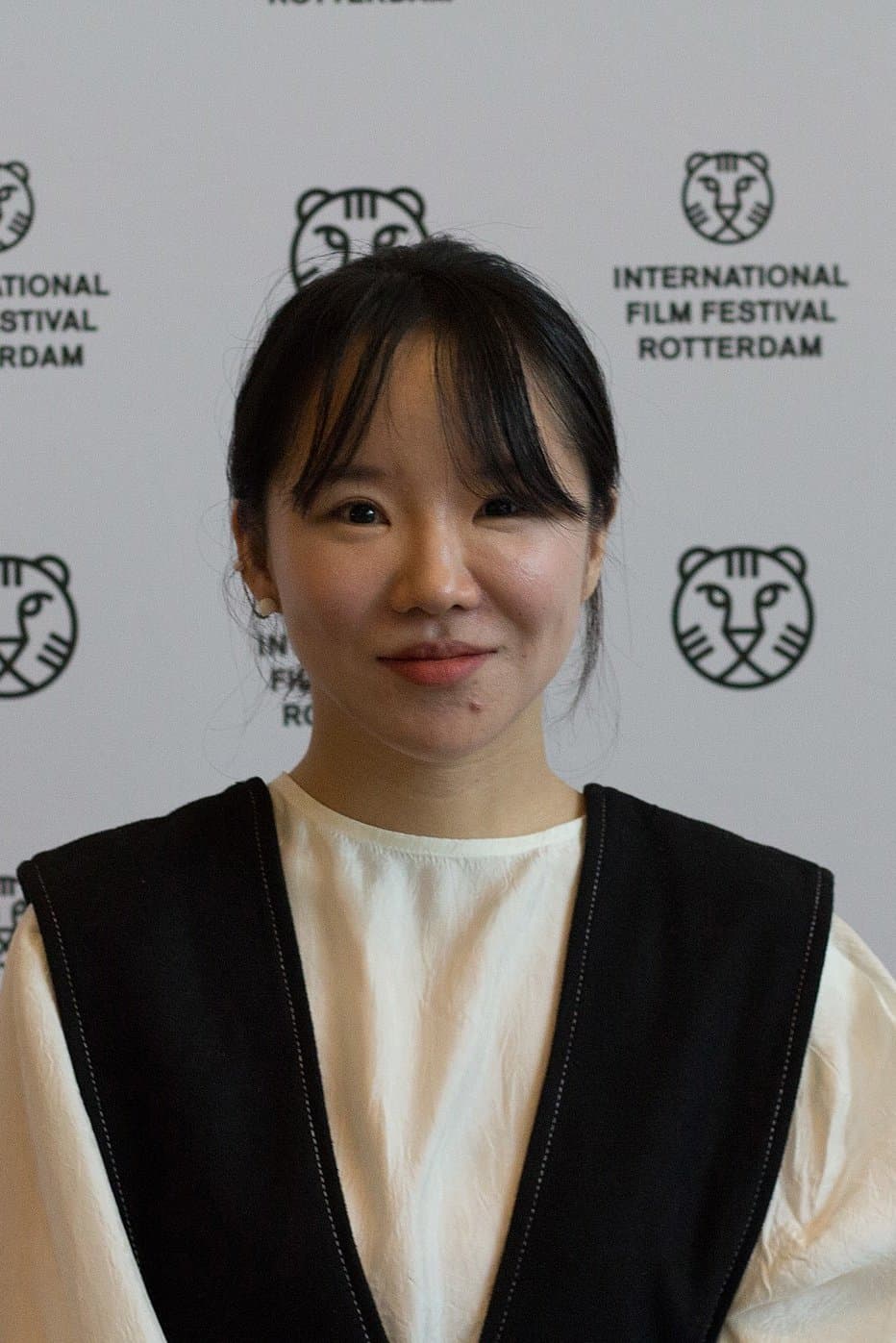 Yoon Dan-bi Profile Photo