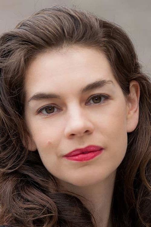 Isabelle Stoffel Profile Photo