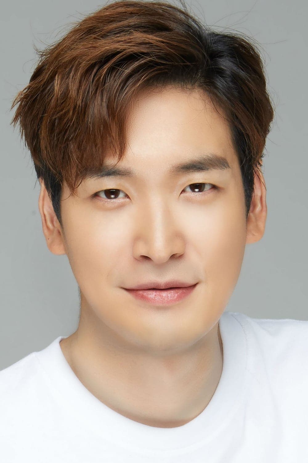 Jung Gyu-woon Profile Photo