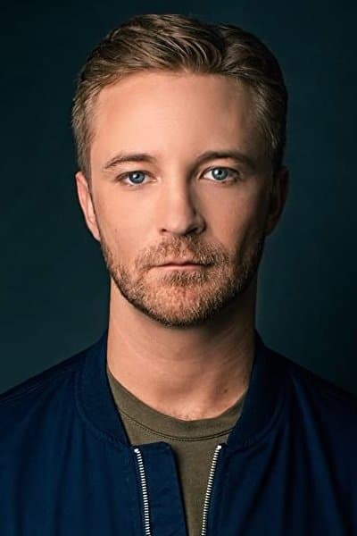 Michael Welch Profile Photo
