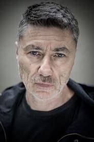 Anton Saunders