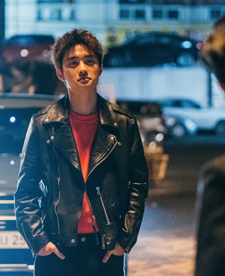 Do Kyung Soo Confronts a Group of Gangsters in the New Poster for ‘Bad Prosecutor’