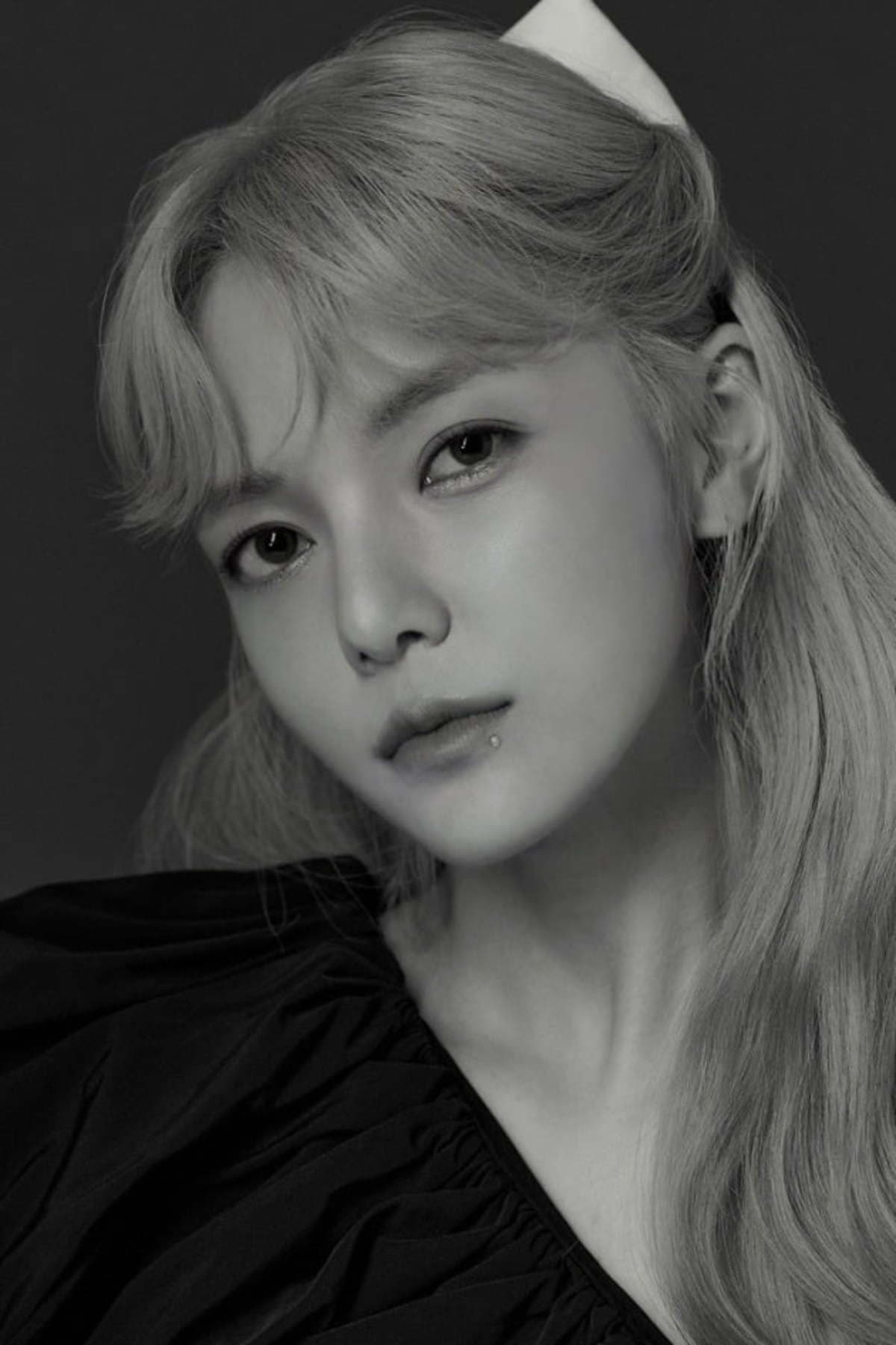 Former AOA Member Jimin Signs with New Agency and Announces Her Comeback