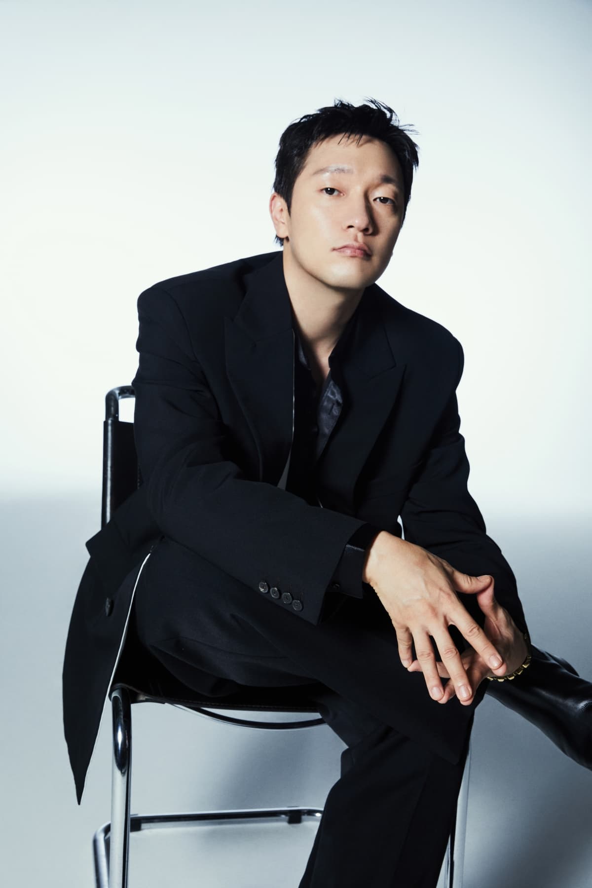 Son Suk Ku Publicly Calls Out Verified Imposter Account With 60K Followers