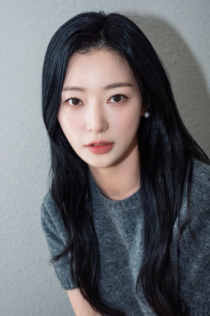 Song Ha Yoon Breaks Silence After a Year, Files Criminal Complaint Over Bullying Rumors