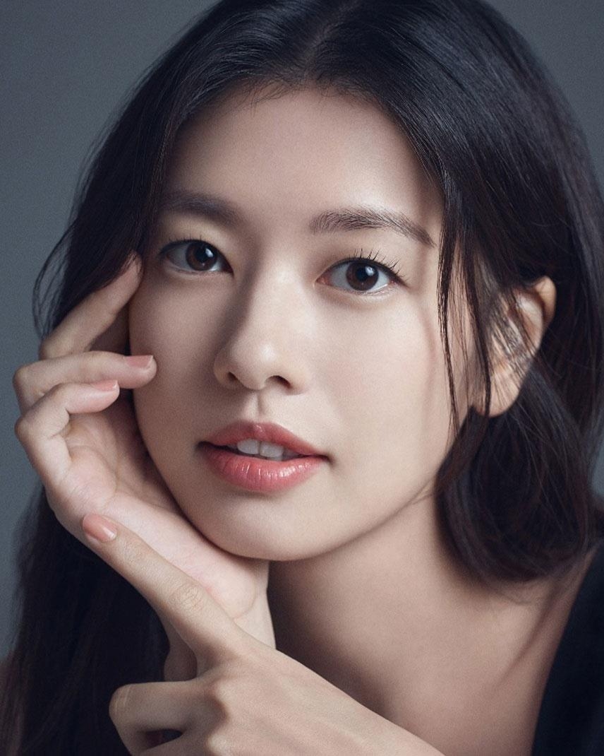 Jung So Min Talks About Her Family&#8217;s Reactions to &#8216;Love Next Door&#8217;