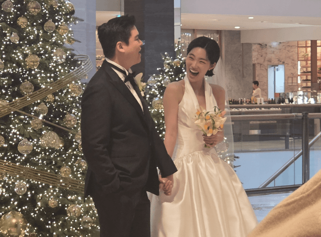 Lee Jang Woo and Jo Hye Won Marry in Private Ceremony; Unique Gifts Spark Online Buzz