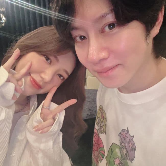 Super Junior&#8217;s Kim Heechul Reunites With &#8216;We Got Married&#8217; Co-Star Puff Kuo After 11 Years