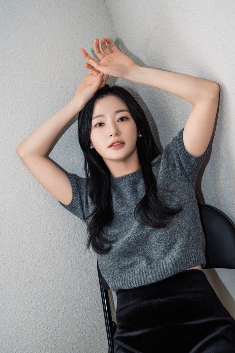 Song Ha Yoon School Bullying Accuser Rejects Travel Expenses, Arrives in Korea for $7.5 Million Lawsuit