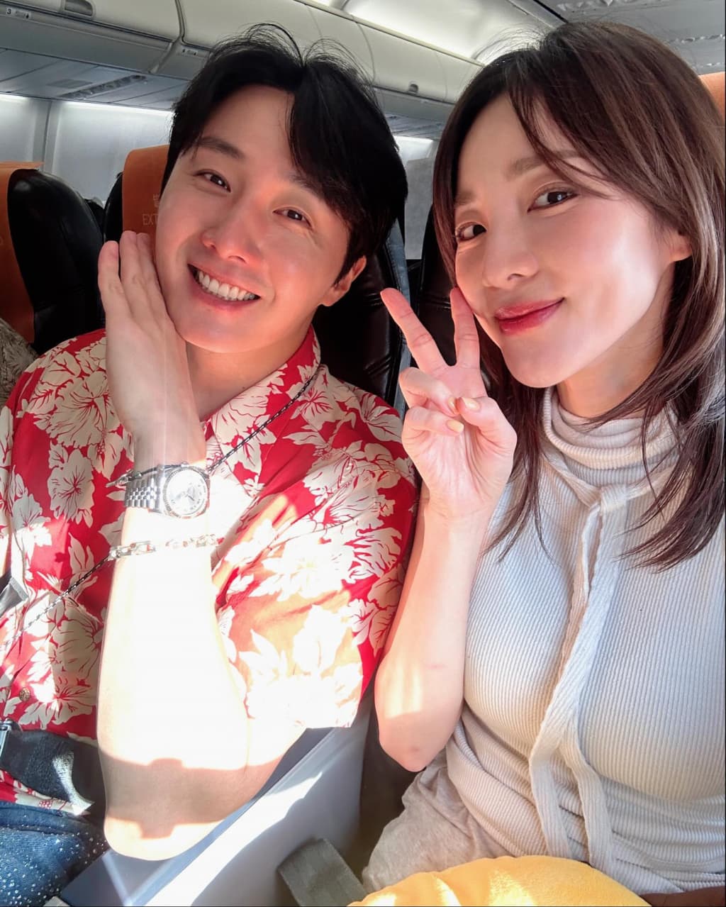 Sandara Park Shares Sneak Peeks of Her Sweet Bohol Trip With Jung Il Woo