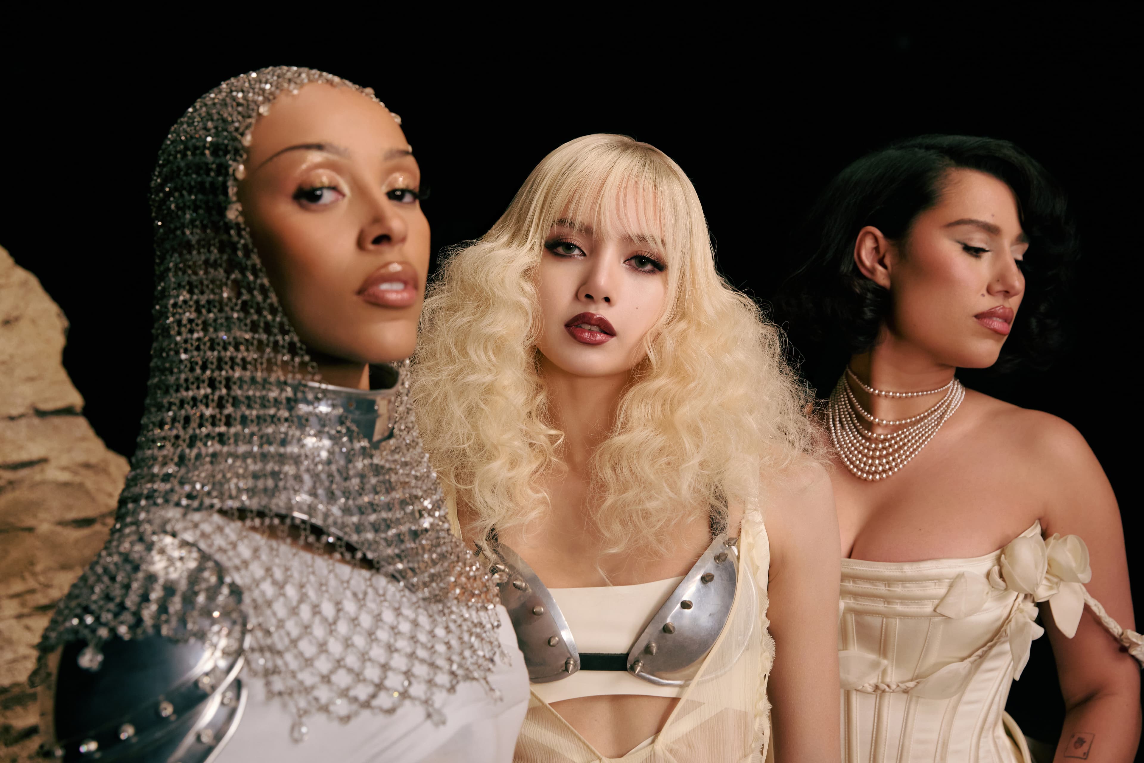 BLACKPINK&#8217;s Lisa to Make History as First K-pop Artist to Perform at Academy Awards