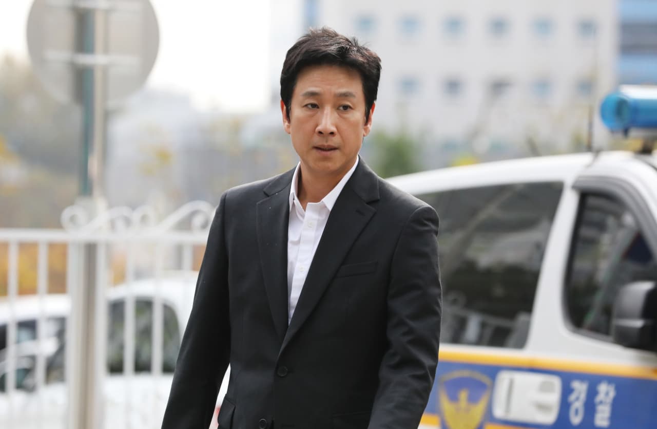 Lee Sun Kyun Case Inspector Flatly Denies Leaking Info to the Press at Trial