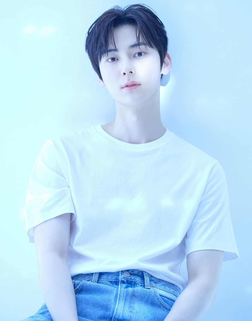 Hwang Minhyun Reported to Enlist in March