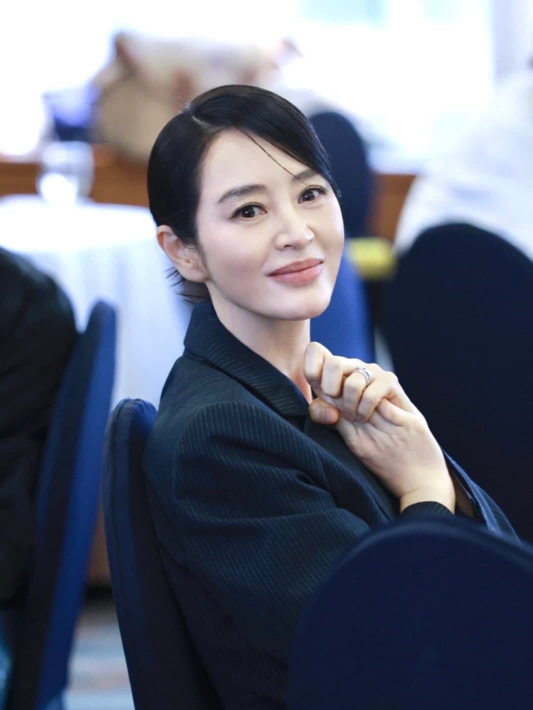 Kim Hye Soo Buys $5.9M Home in Cash, Jo Jung Suk Nets $4M From Property Sale