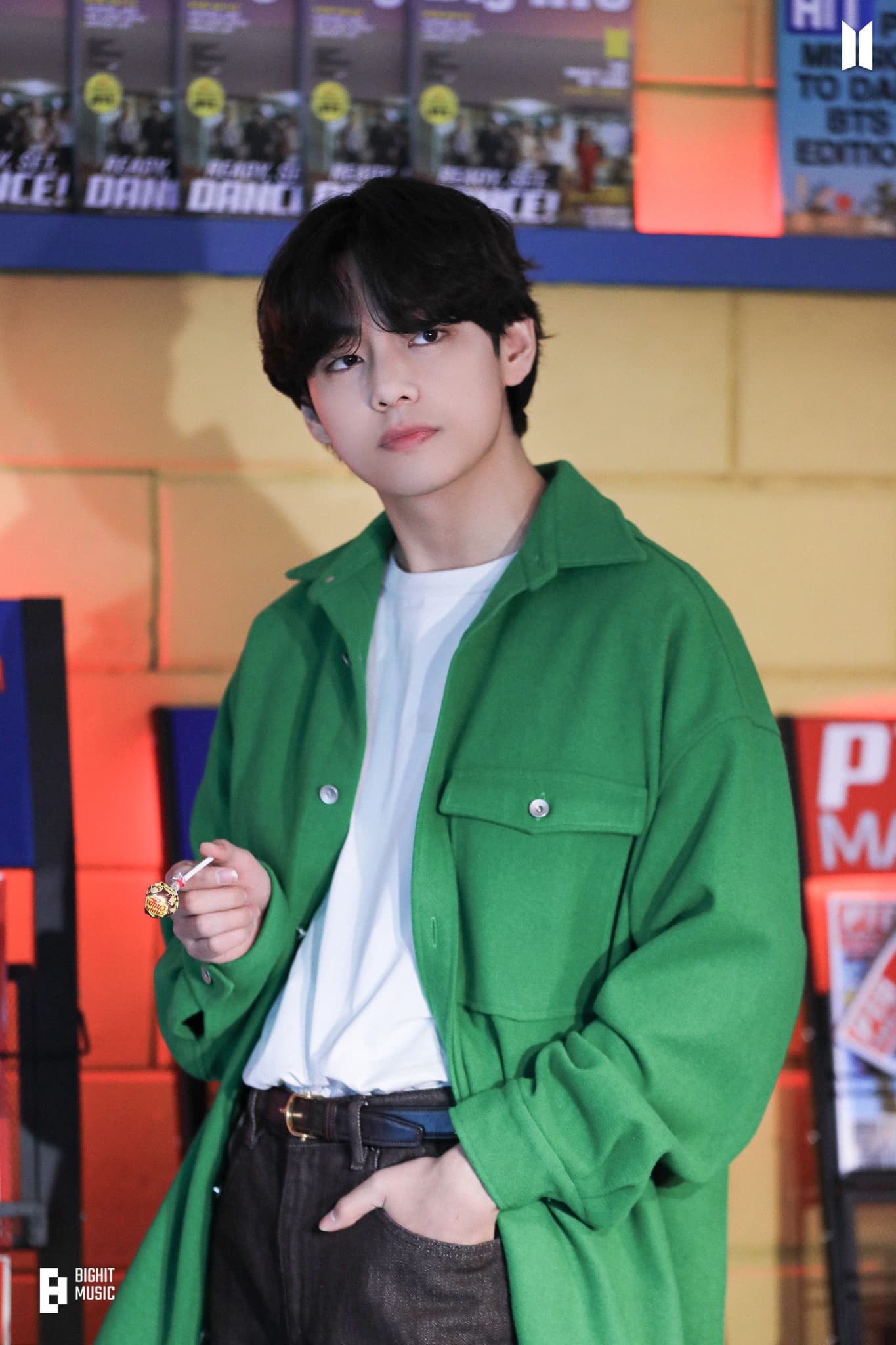 BTS’s V Urges Fans to Respect Airport Safety, Calls for Revival of ‘Purple Line’